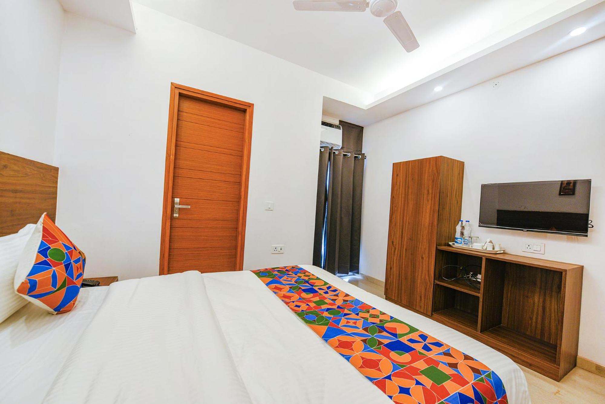 Fabhotel Sparkling - Nr Yashobhoomi Convention Centre Delhi  Exterior foto